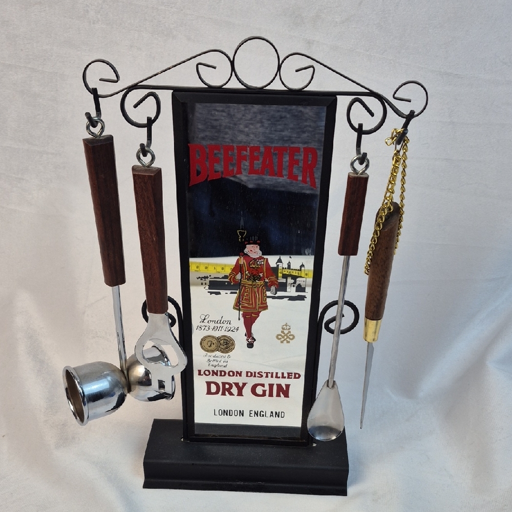 VINTAGE BEEFEATER GIN Mirror & Bar Tools Set